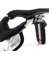 Leatt brace SPORT Carbone Taille enfant